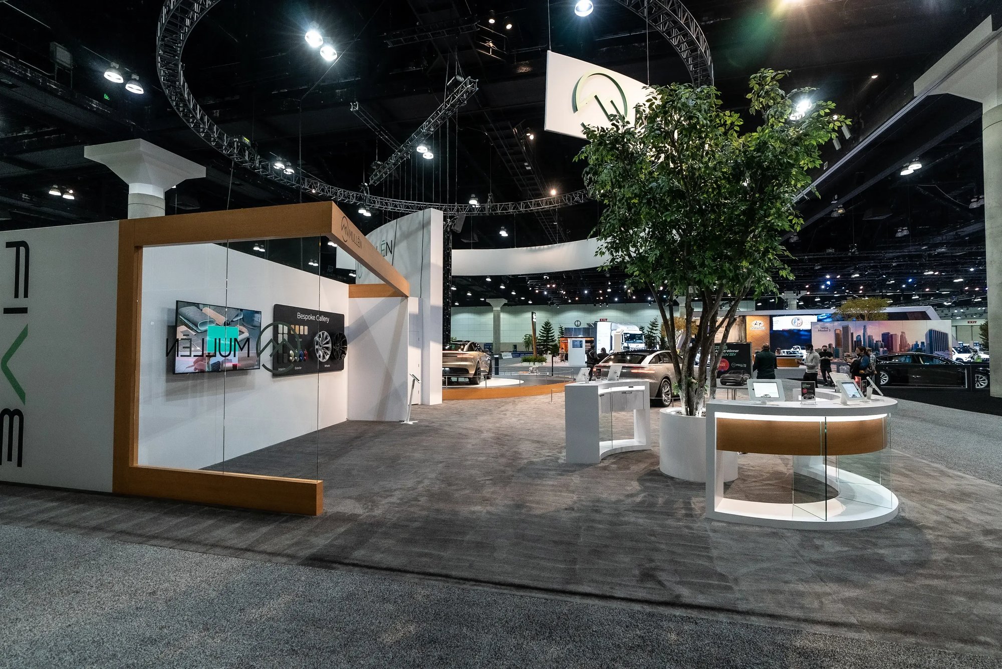 SR-mullen-electric-la-auto-show-trade-show-booth_13