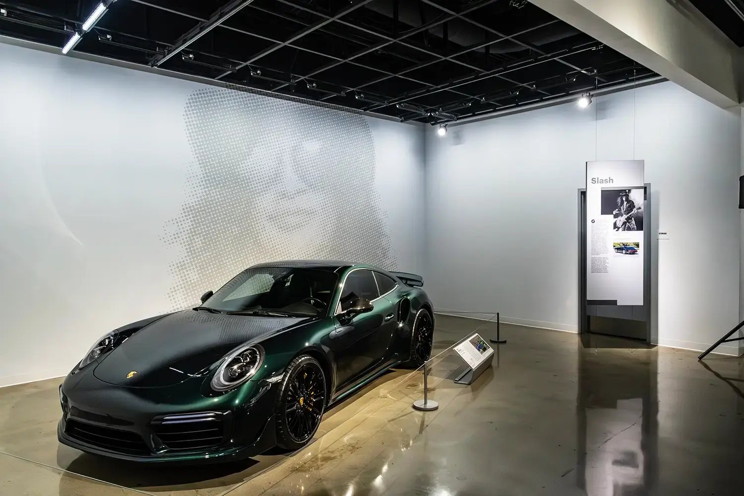 B-Peteresen-Automotive-We-Are-Porsche--showready-40