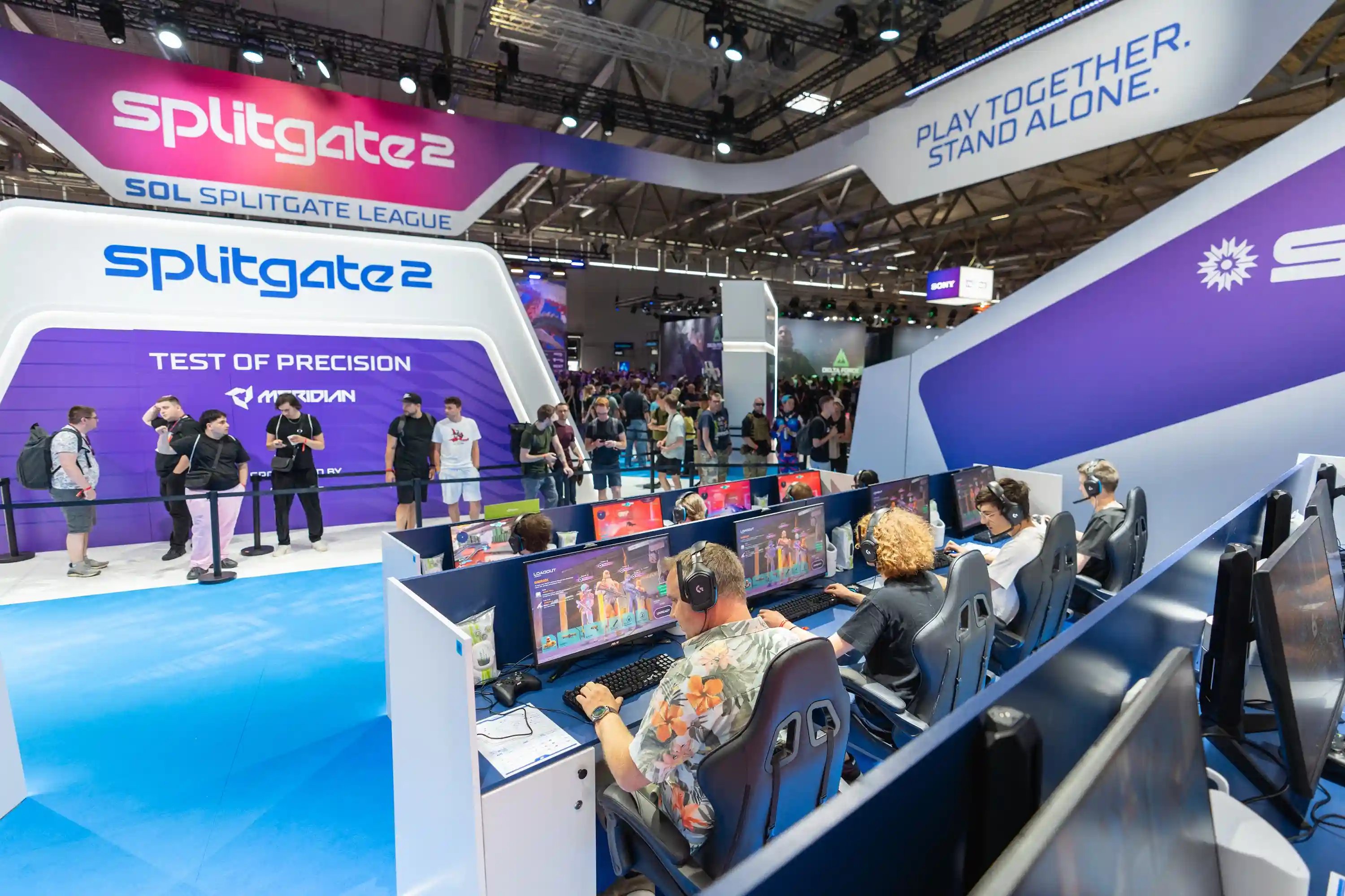 1047 Games-gamescom-Splitgate 2-trade show-booth