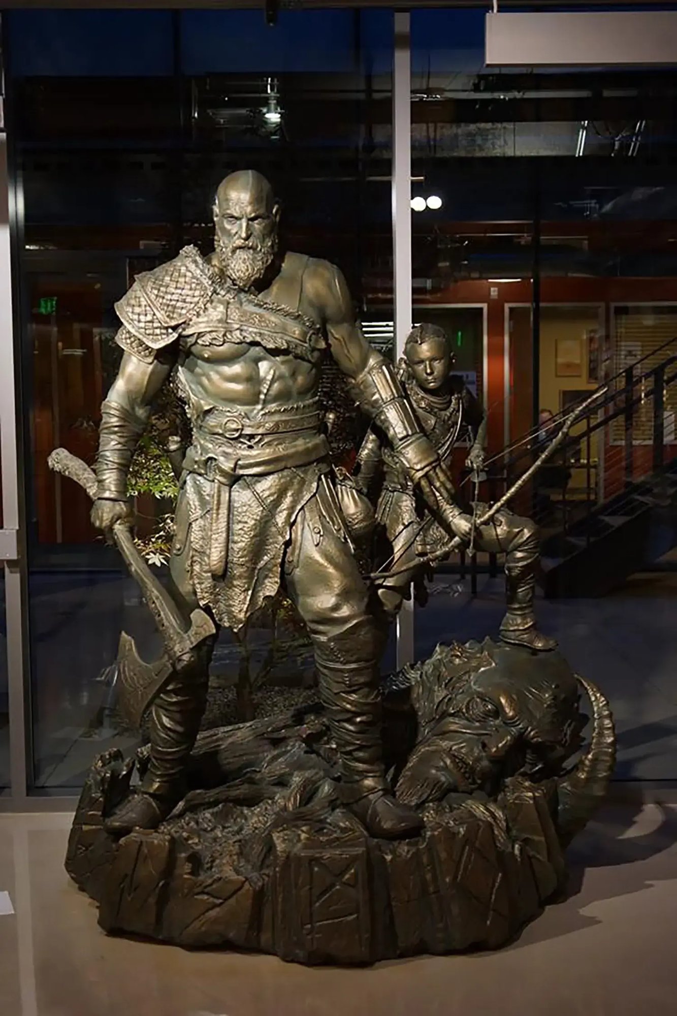 B-God of War- Kratos-Santa Monica Studios-Sculpture-showready-01