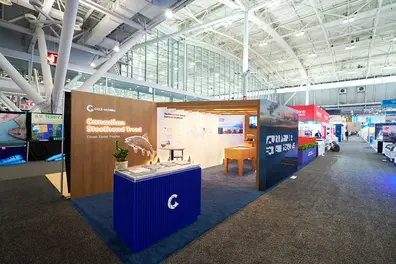 SR-trade show-booth-exhibit-cole munro_1