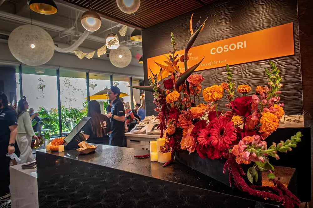 Vesync_Cosori-DDLM-Experience-Floral-Product Display and Demo Stations