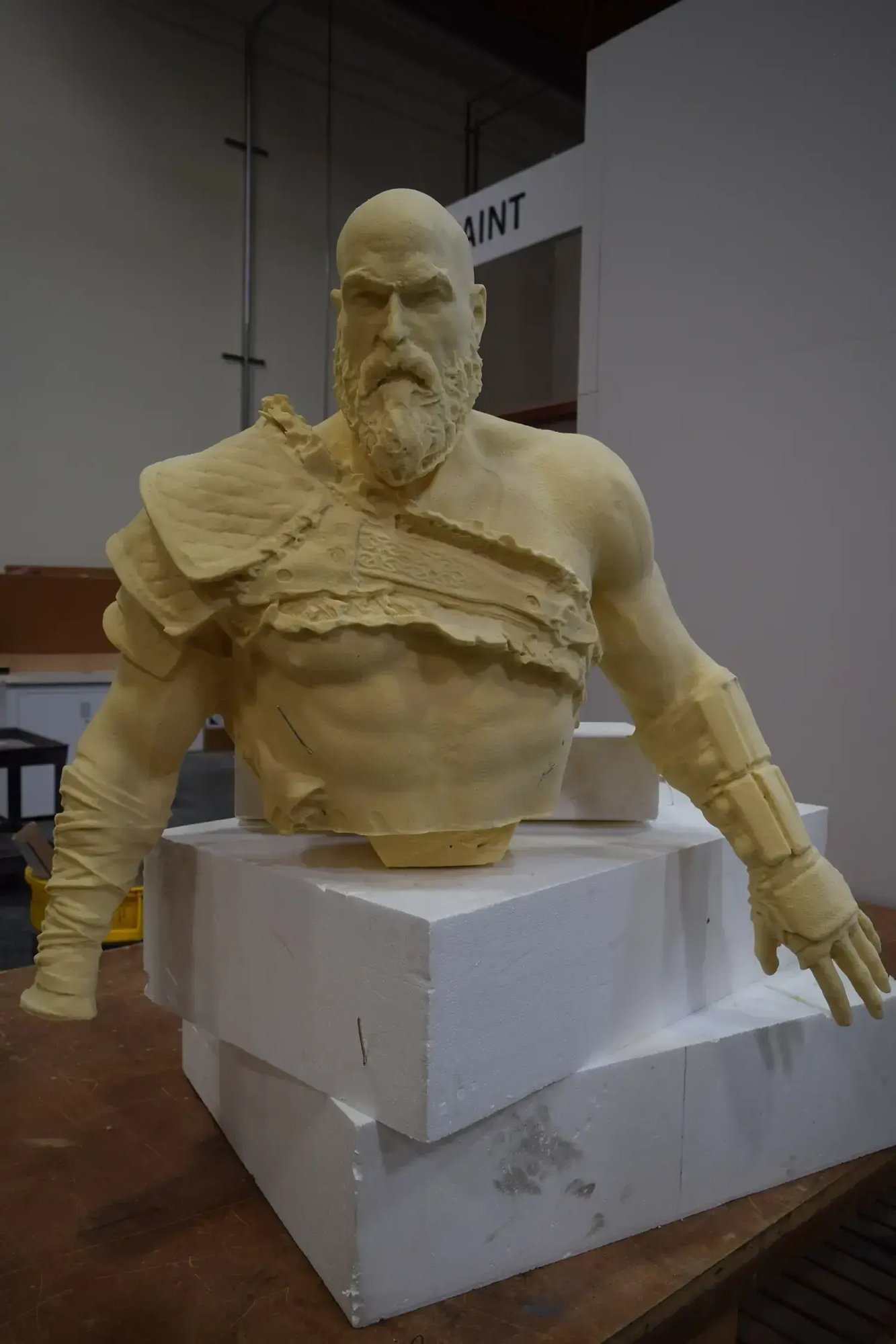 CF-God of War- Kratos-Santa Monica Studios-Sculpture-showready-17_converted