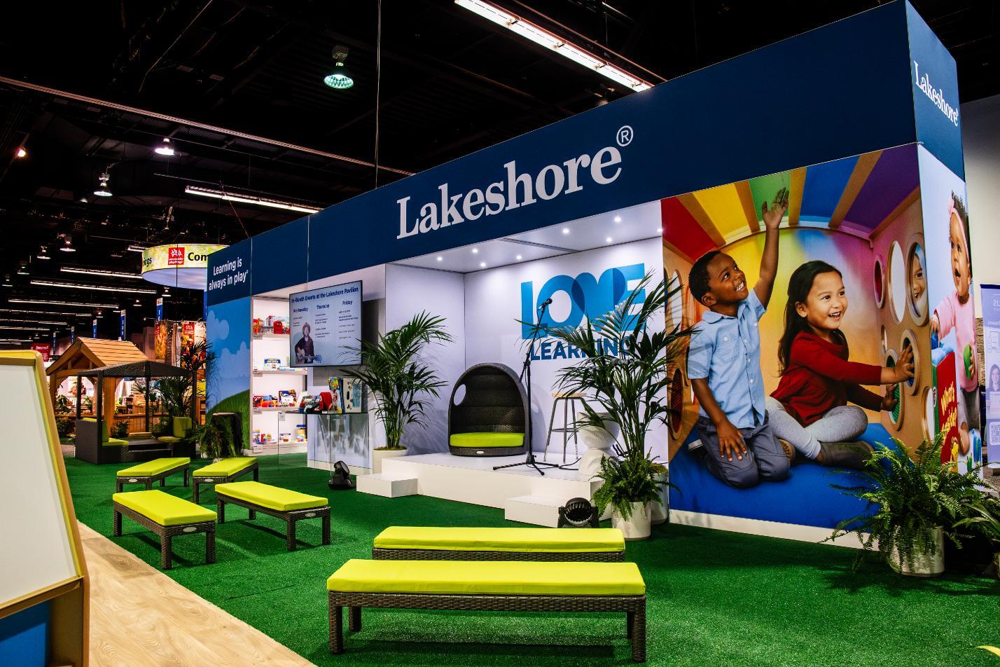 Lakeshore-NAEYC-back-stage-and-wall-FGPG-1