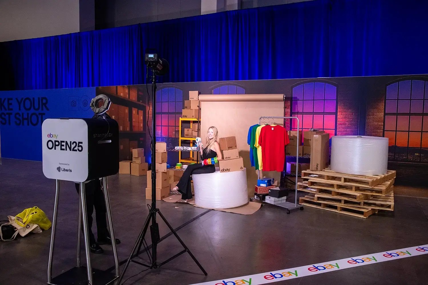 ebay-open25-photo-op-wide-1