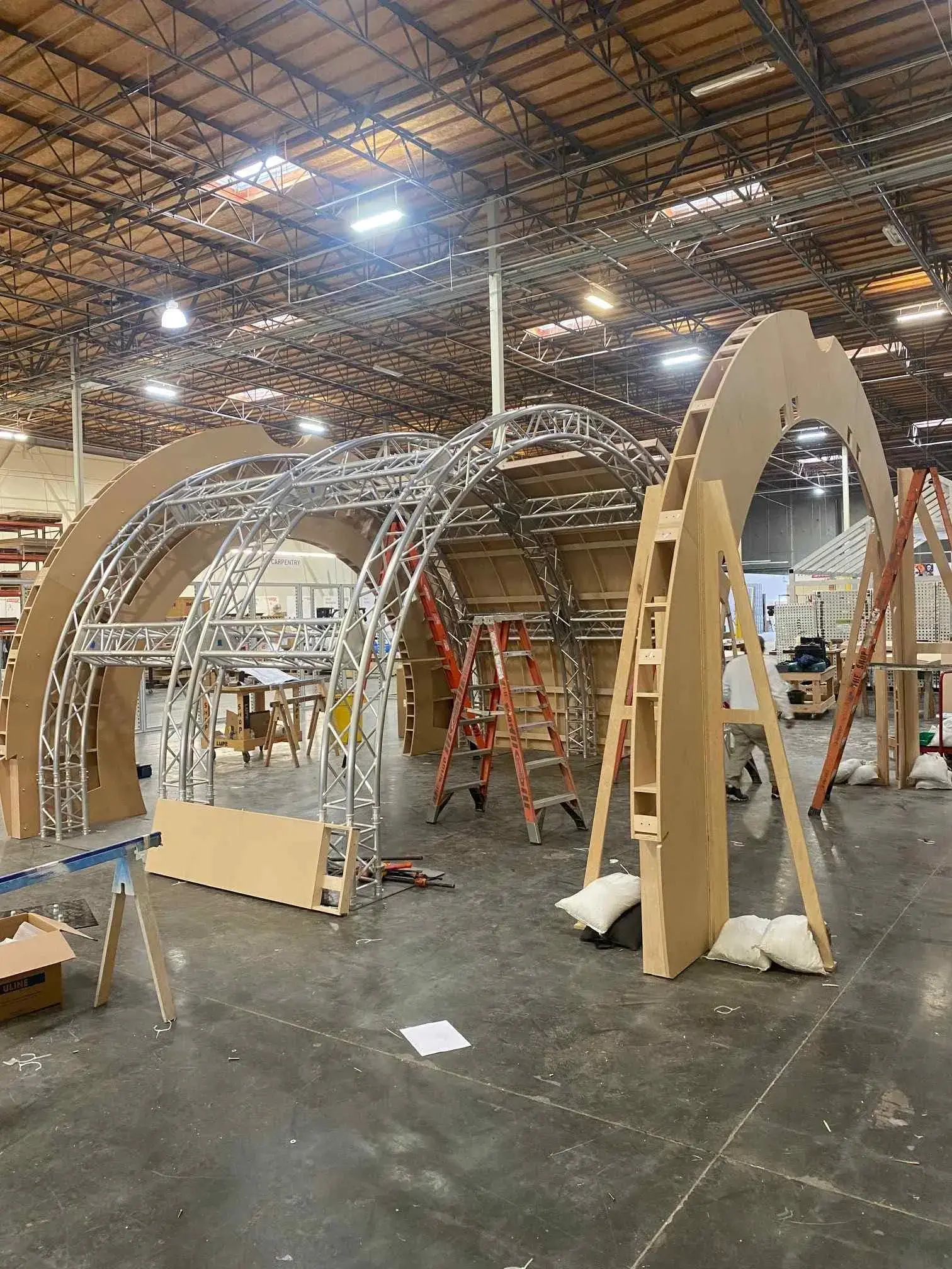 SR-Scenic-Fabrication-Universal-EPIC-1