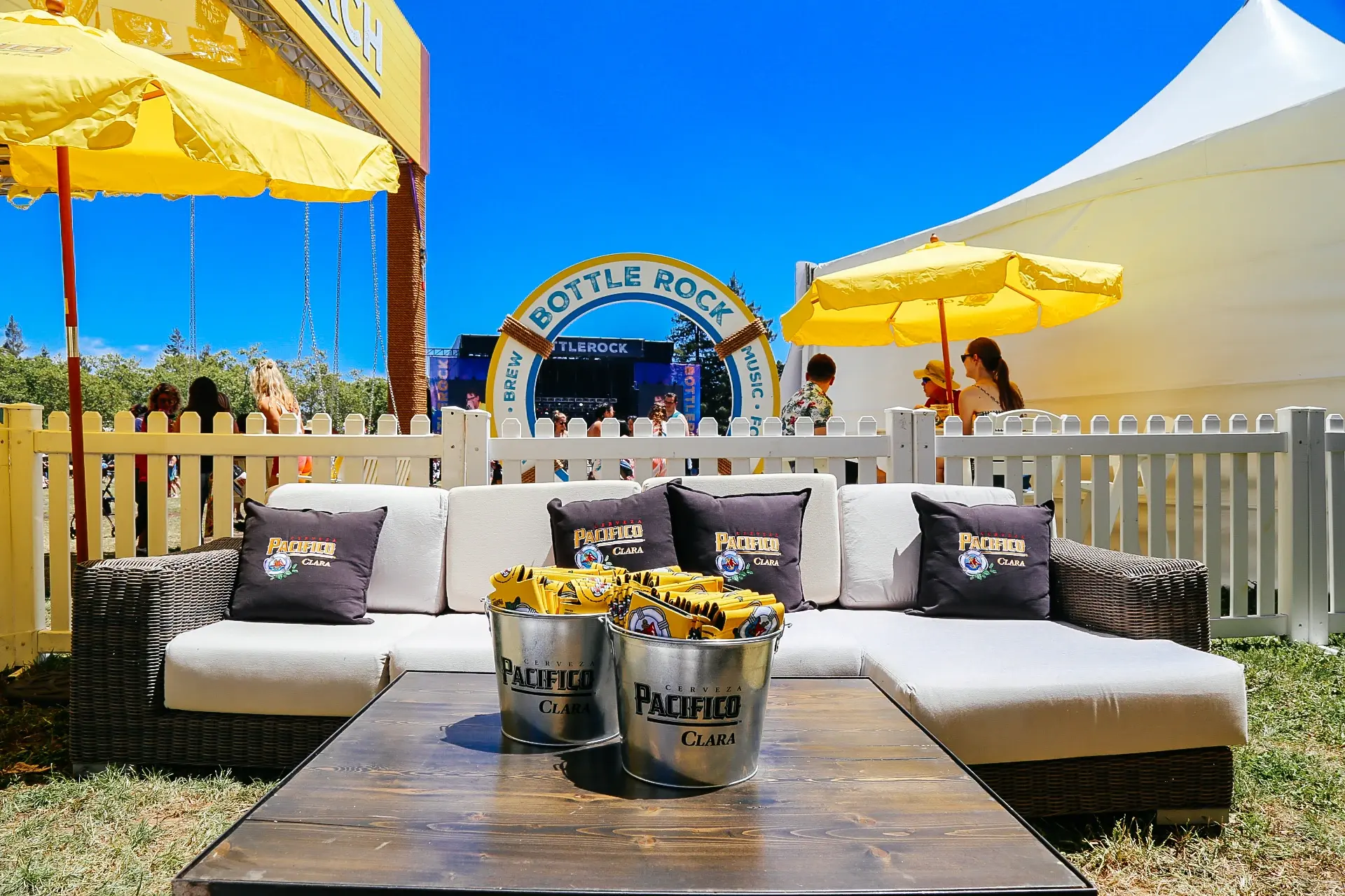 Outdoor Event Fabrication: Structures, Scenery & Branding That Withstand the Elements